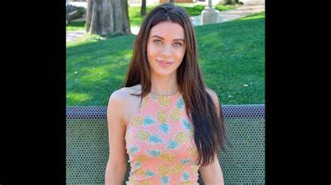 Top 10 mejores videos de Lana Rhoades 